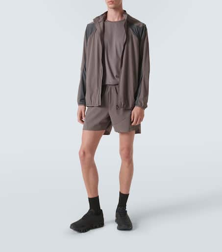 x Post Archive Faction running top