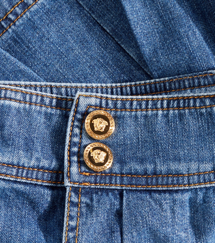 Pleated denim skirt