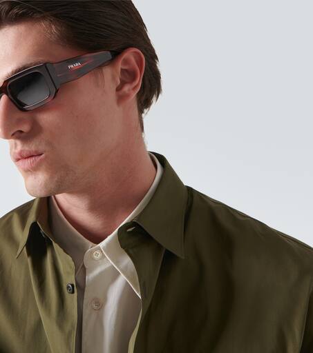 Rectangular sunglasses