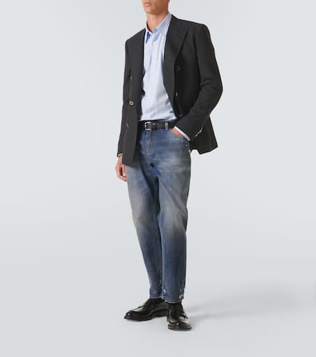 Distressed slim jeans