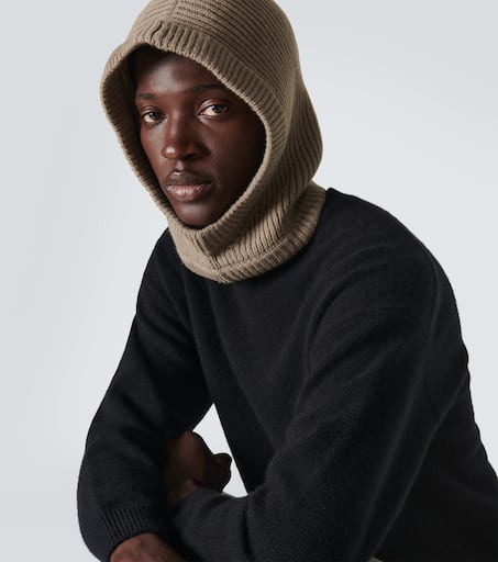 Virgin wool snood