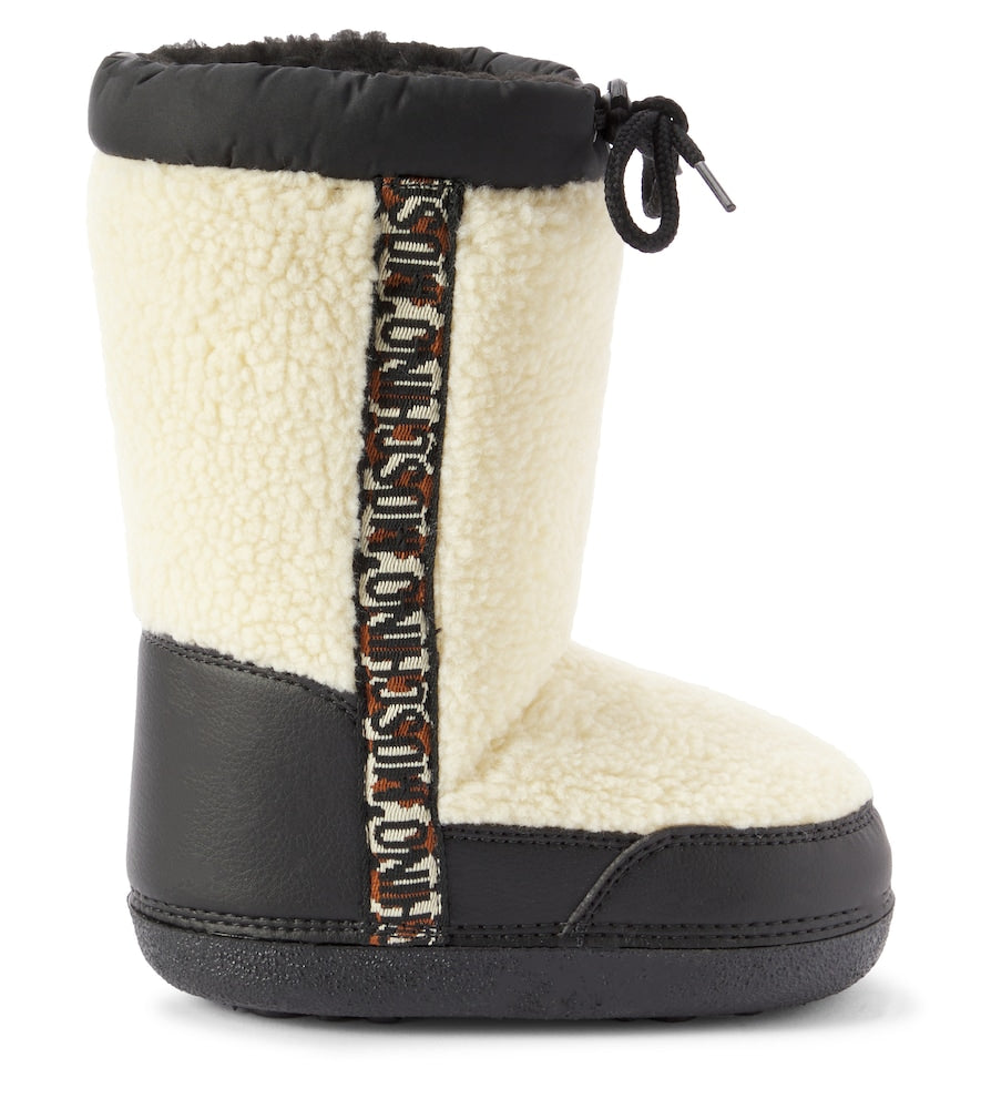 Faux shearling-lined snow boots