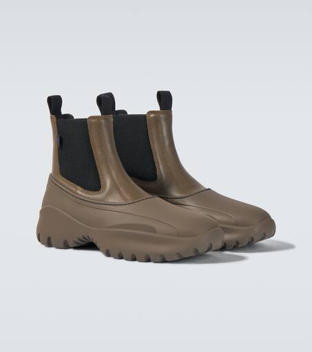 Leather Chelsea boots