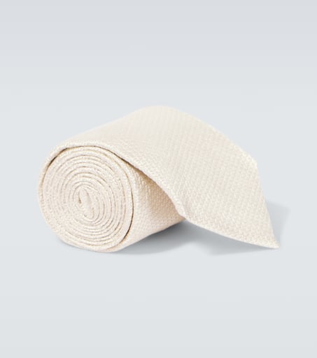 Silk tie