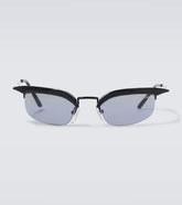 Show sunglasses