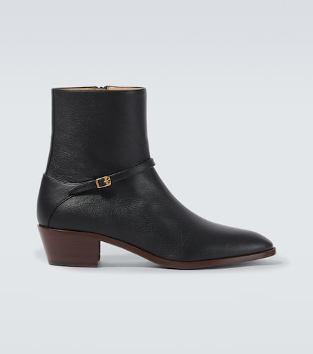 Pat VLogo Signature leather ankle boots