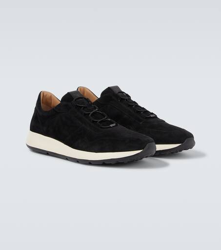 Leather sneakers