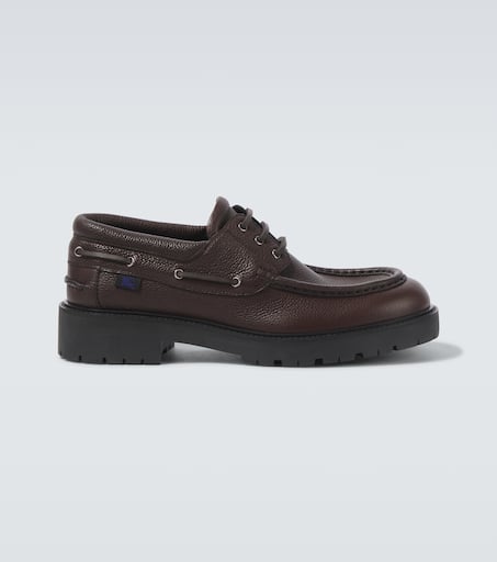 Leather boat shoes