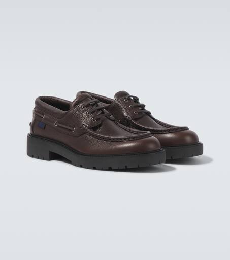 Leather boat shoes