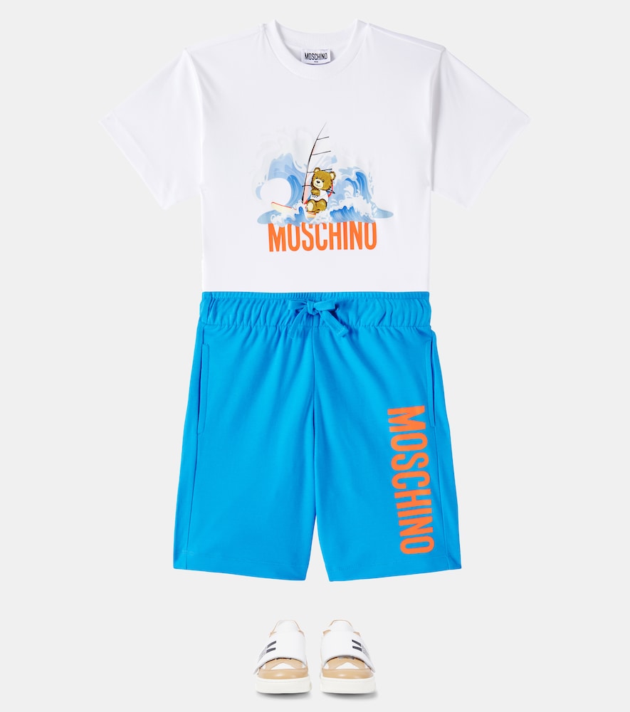 Leather sneakers