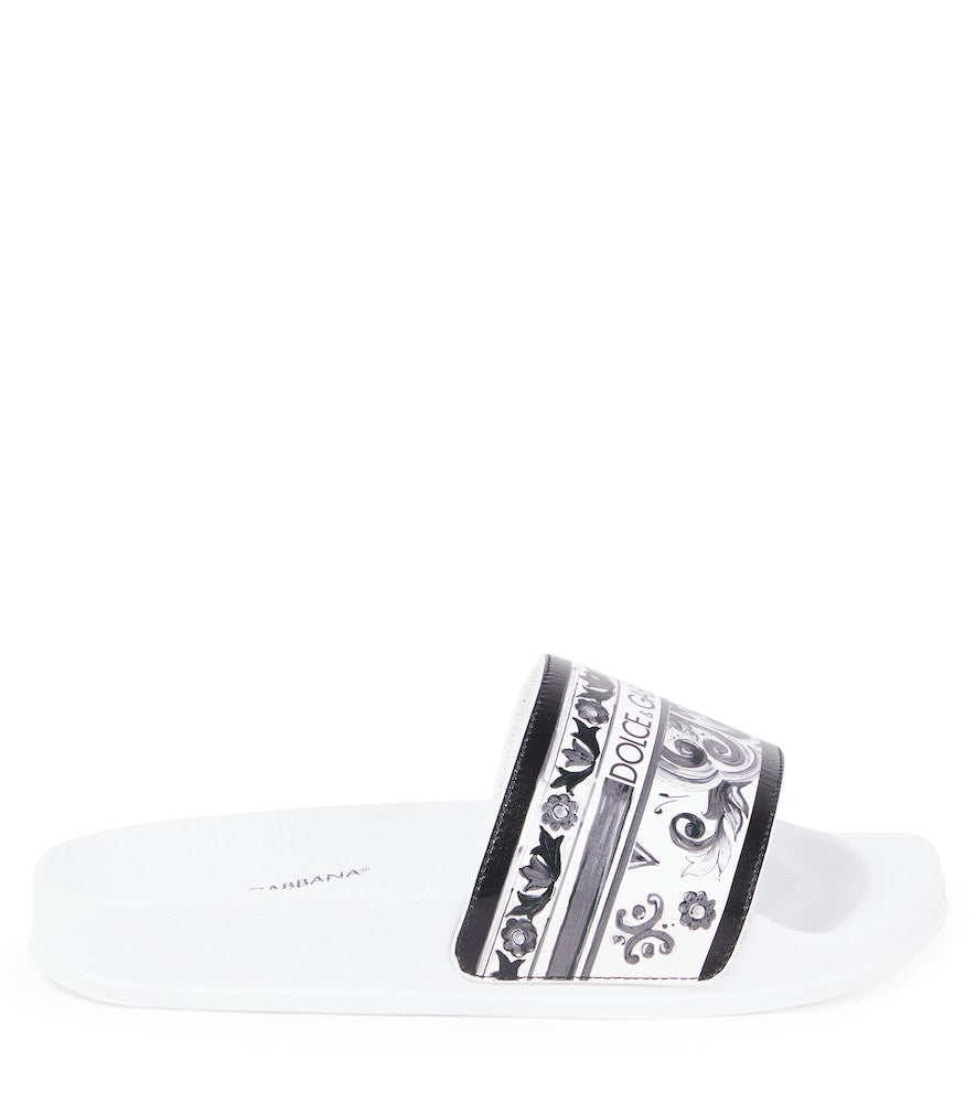 Majolica slides