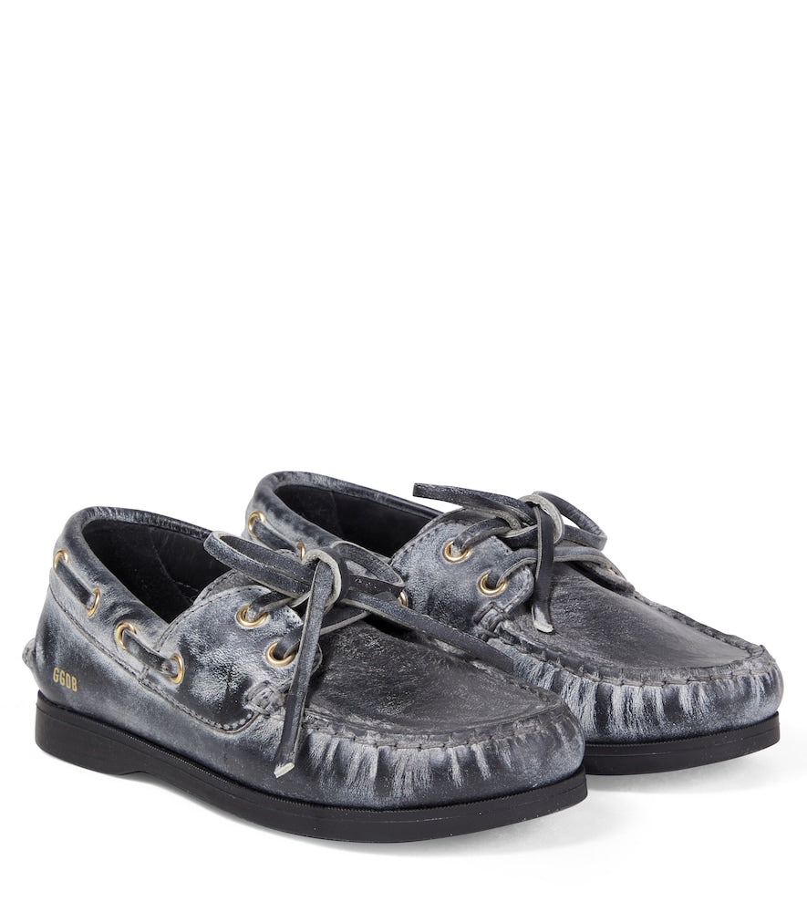 Cruise distressed leather boat shoes