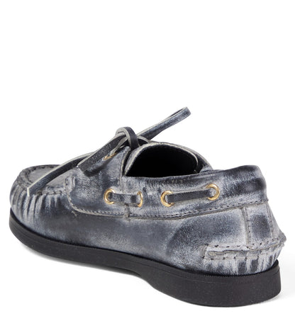 Cruise distressed leather boat shoes