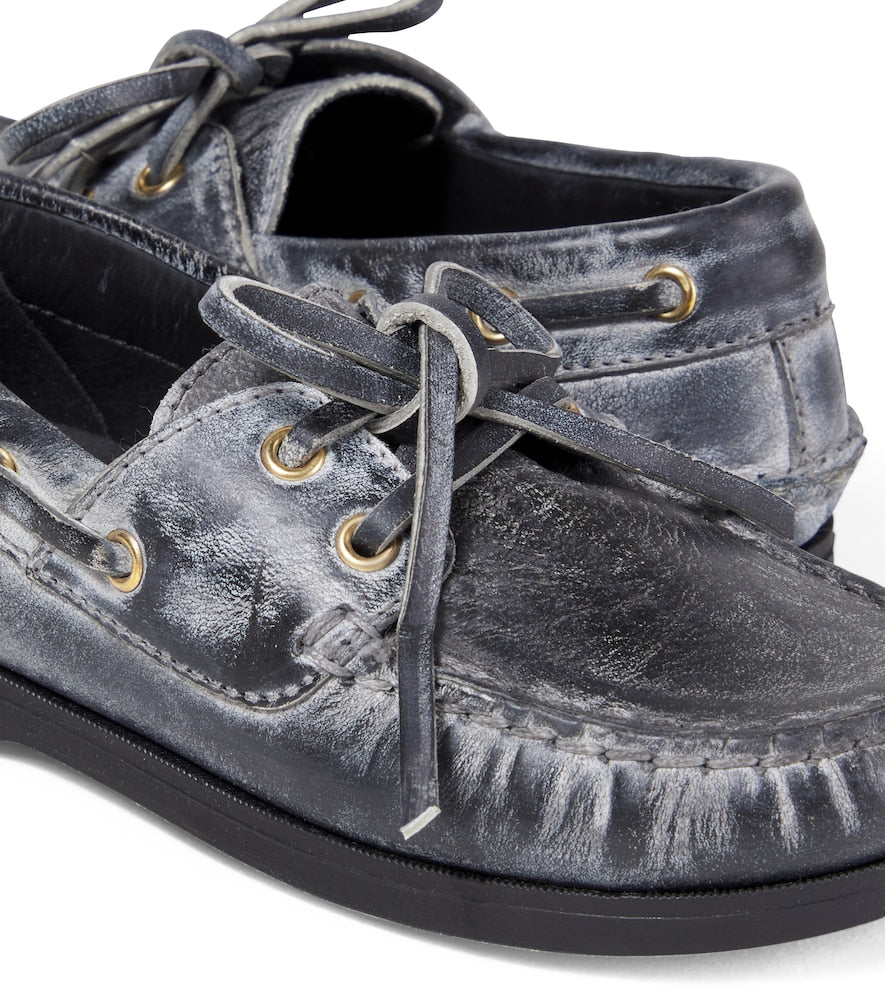 Cruise distressed leather boat shoes