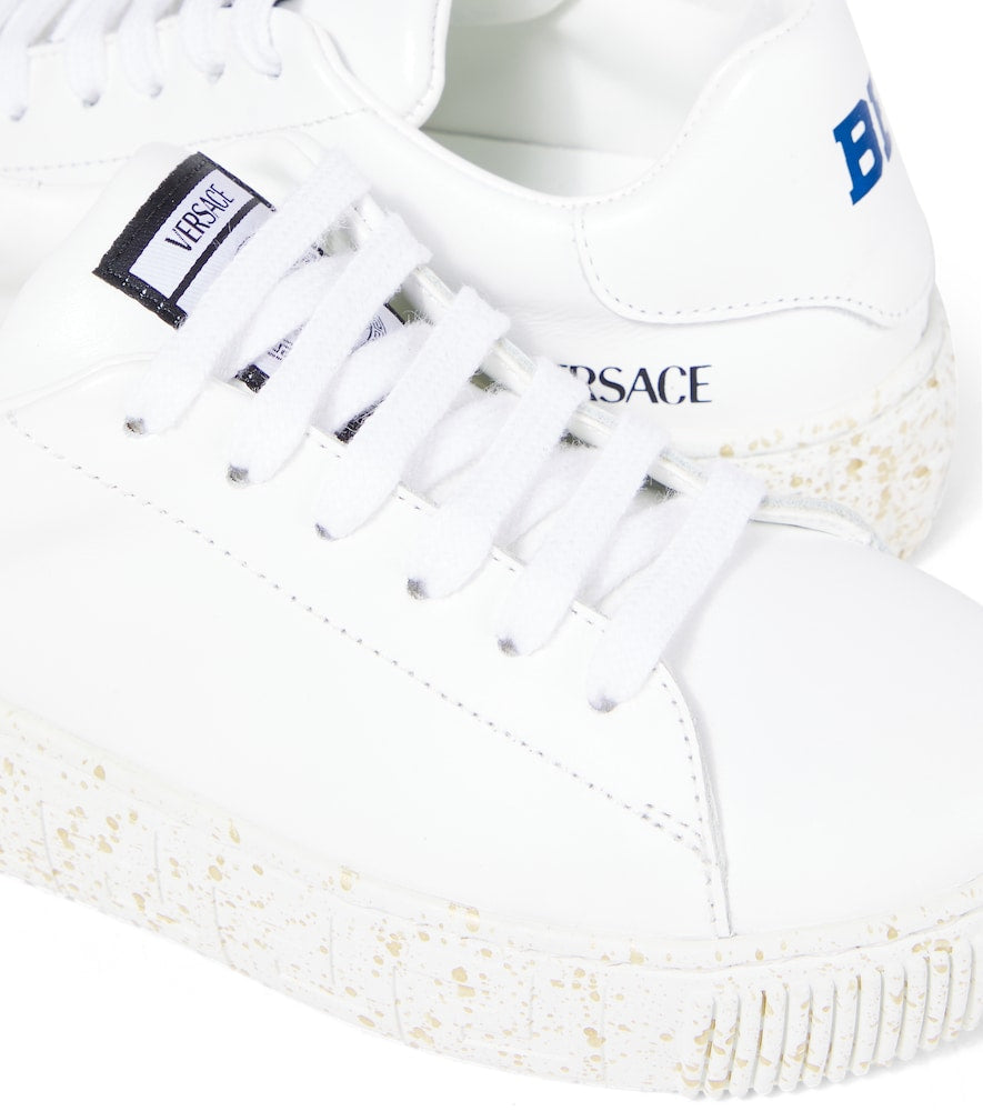 Leather sneakers