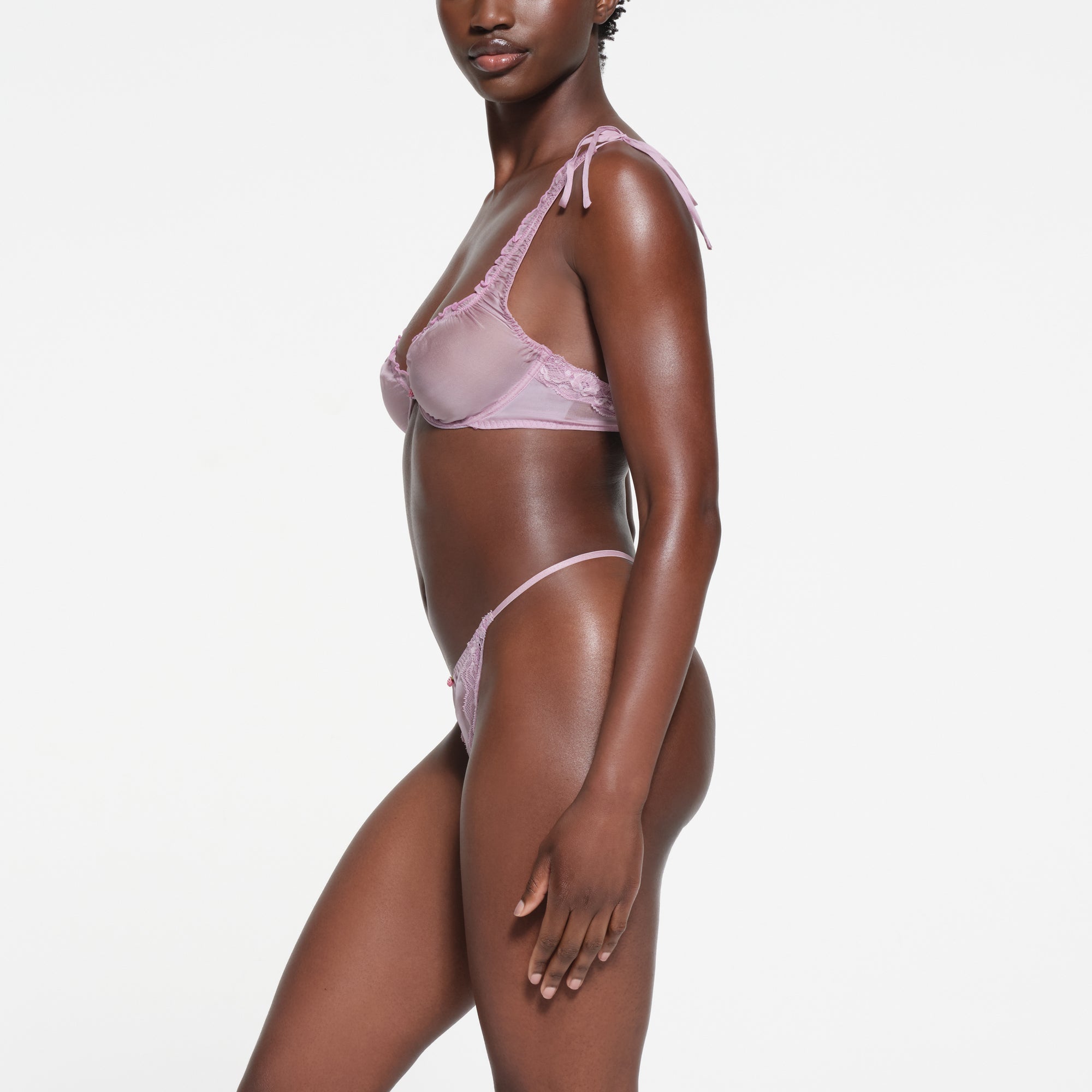 SKIMS ROMANCE LACE UNLINED PLUNGE BRA | IRIS MICA