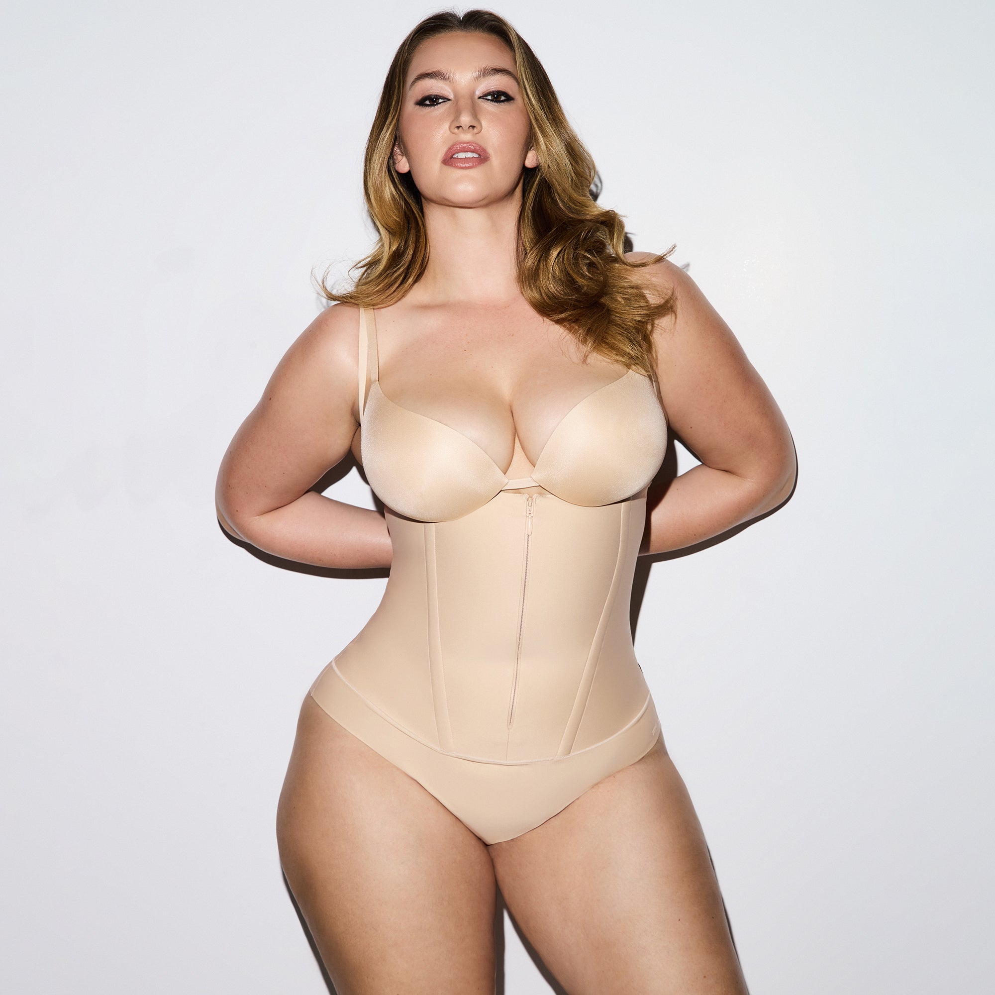 SKIMS BODY CORE SCULPT WAIST CINCHER THONG | SAND