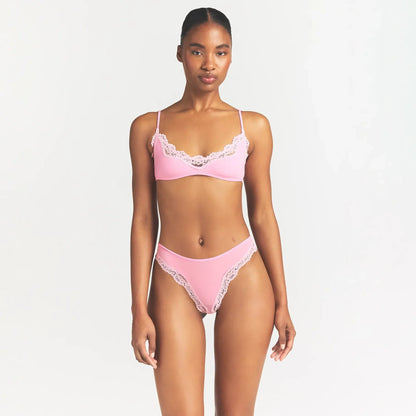 Fits Everybody Lace Tanga