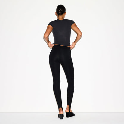 The Essential Collection High-waisted Stirrup Legging