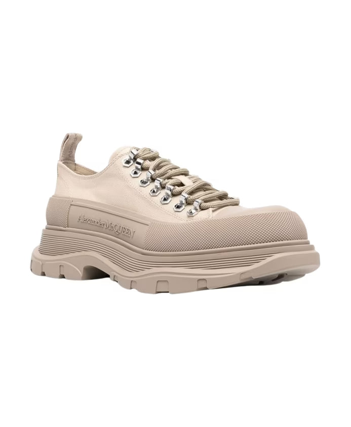 Stylish Sneaker for Trendy Outfits
