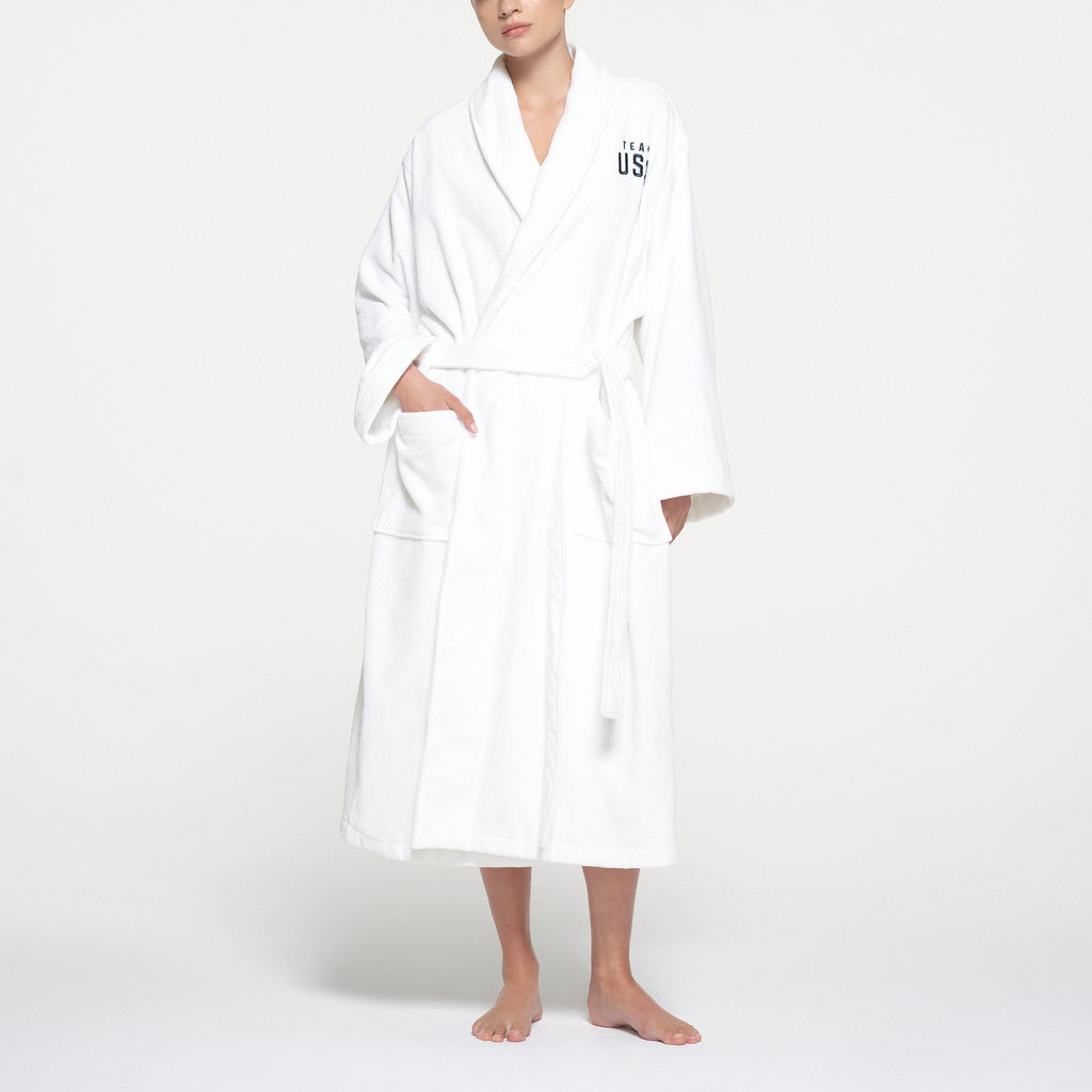 SKIMS FOR TEAM USA TERRY OLYMPIC UNISEX ROBE | WHITE
