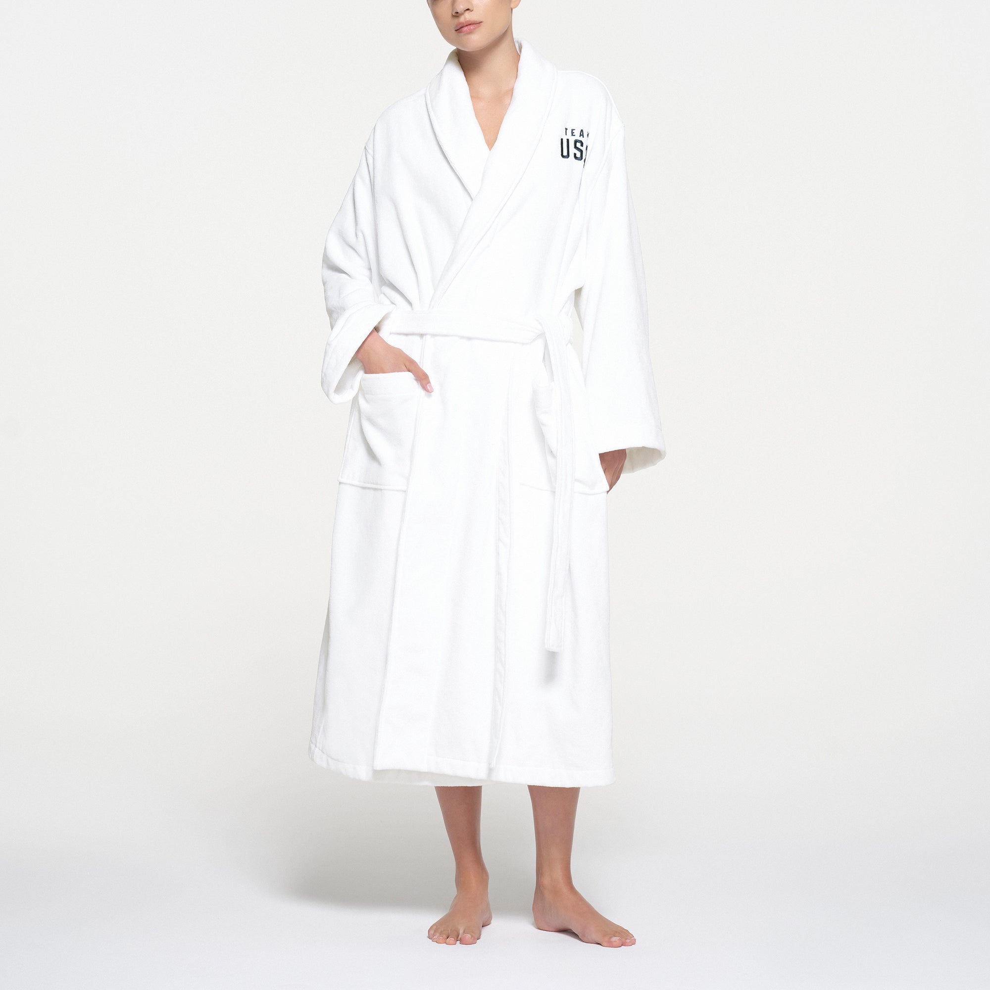 SKIMS FOR TEAM USA TERRY OLYMPIC UNISEX ROBE | WHITE