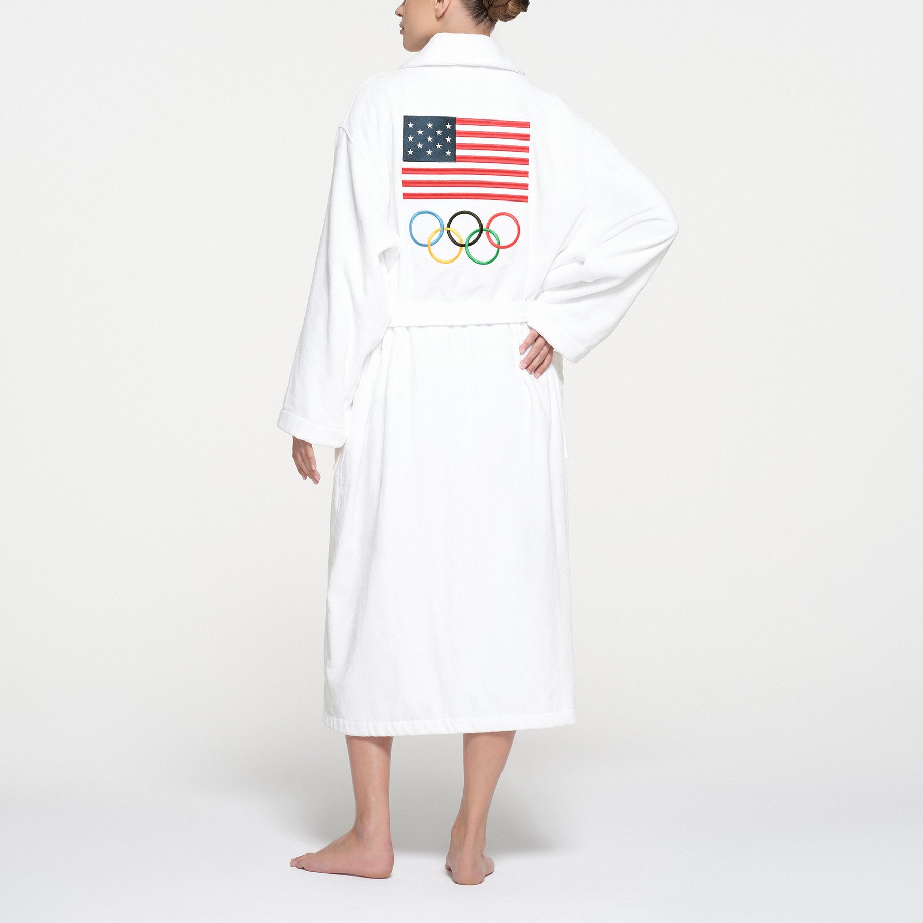 SKIMS FOR TEAM USA TERRY OLYMPIC UNISEX ROBE | WHITE