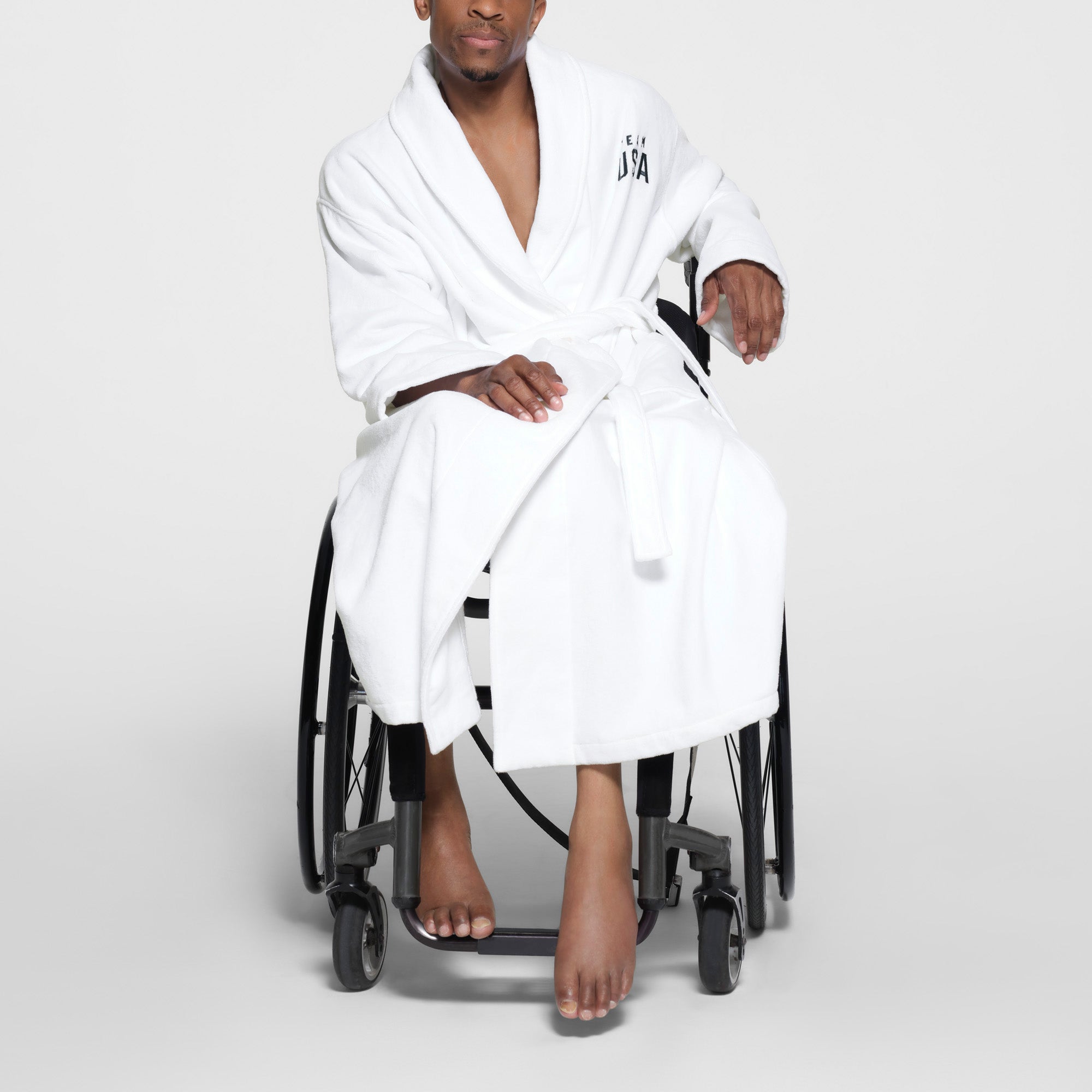 SKIMS FOR TEAM USA TERRY PARALYMPIC UNISEX ROBE | WHITE