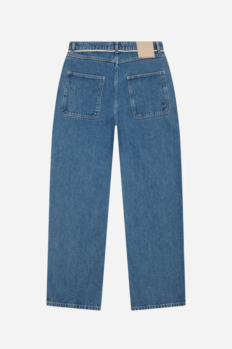Relaxed denim jean - mid wash