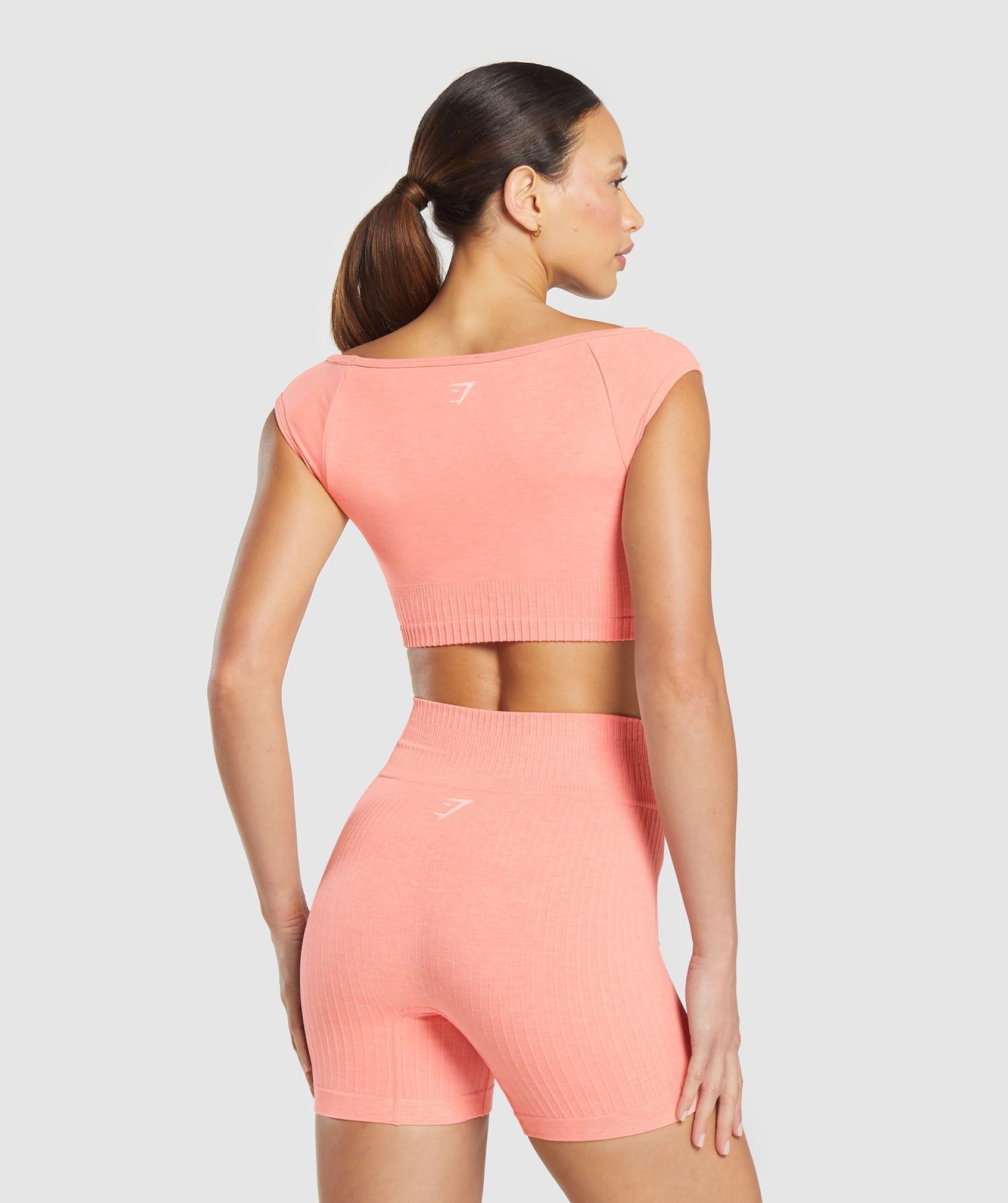 Gymshark Luxe Seamless Boat Neck Crop Top - Bros Muted Coral Marl