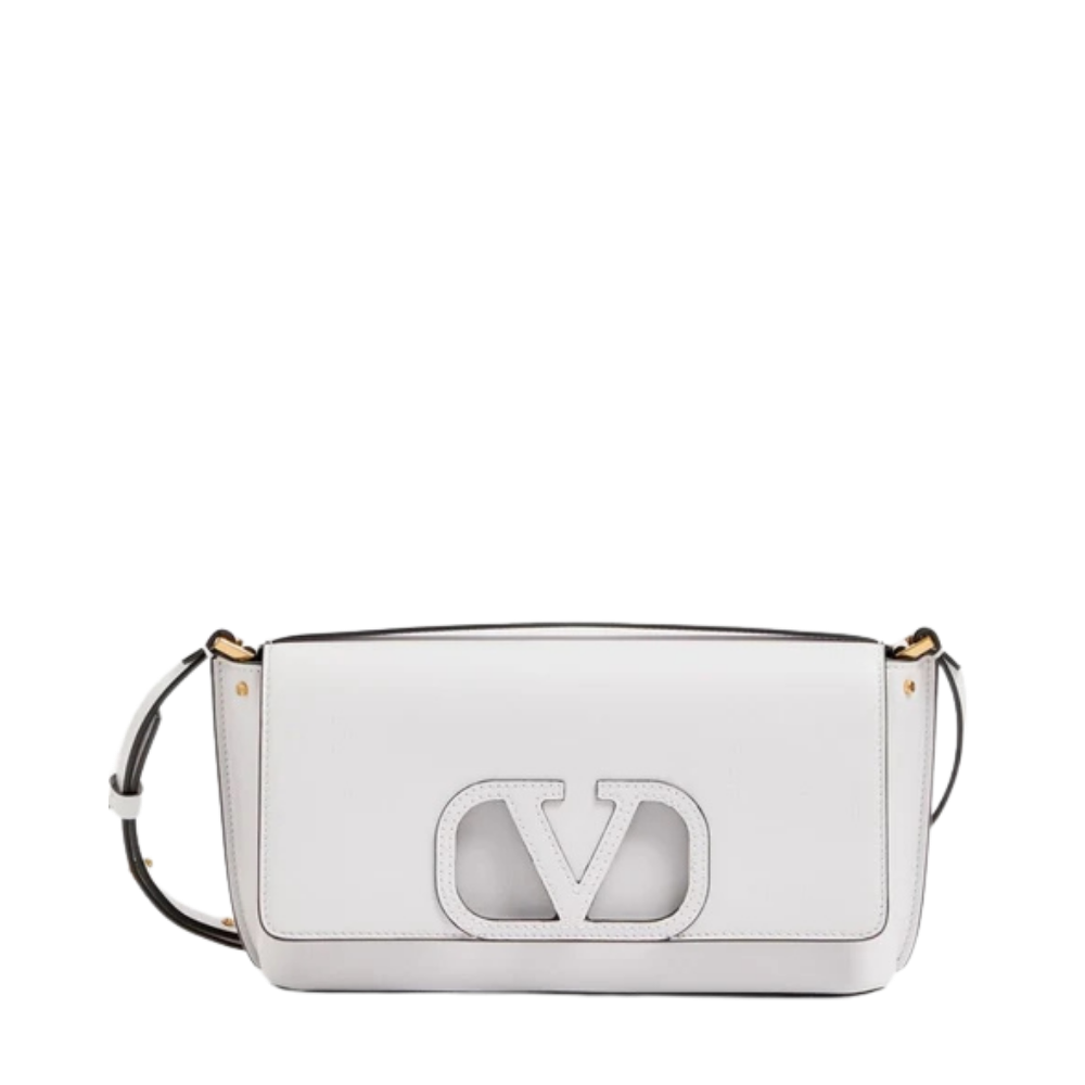 Rockstud chain pouch in grainy calfskin