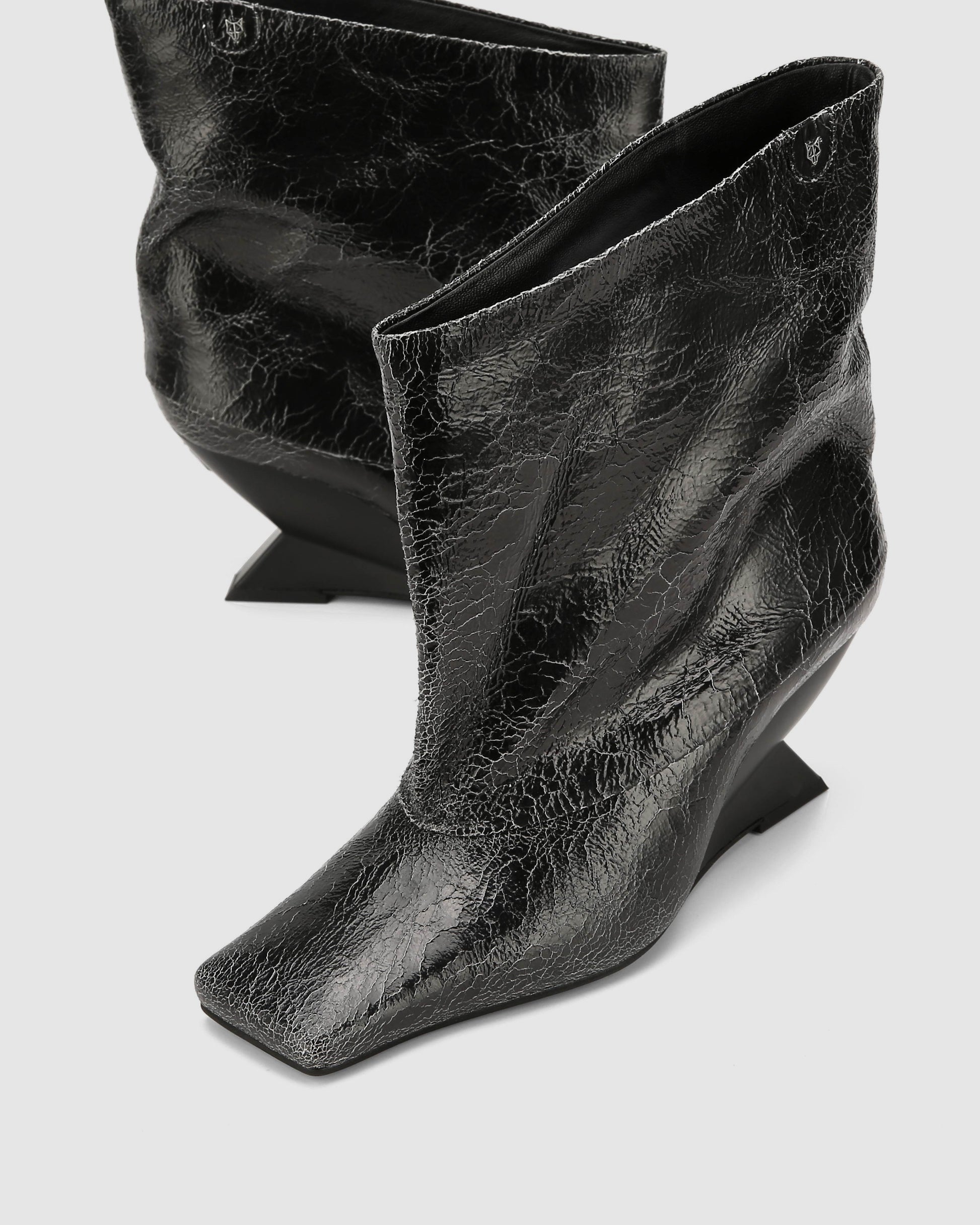 Shade Black Leather