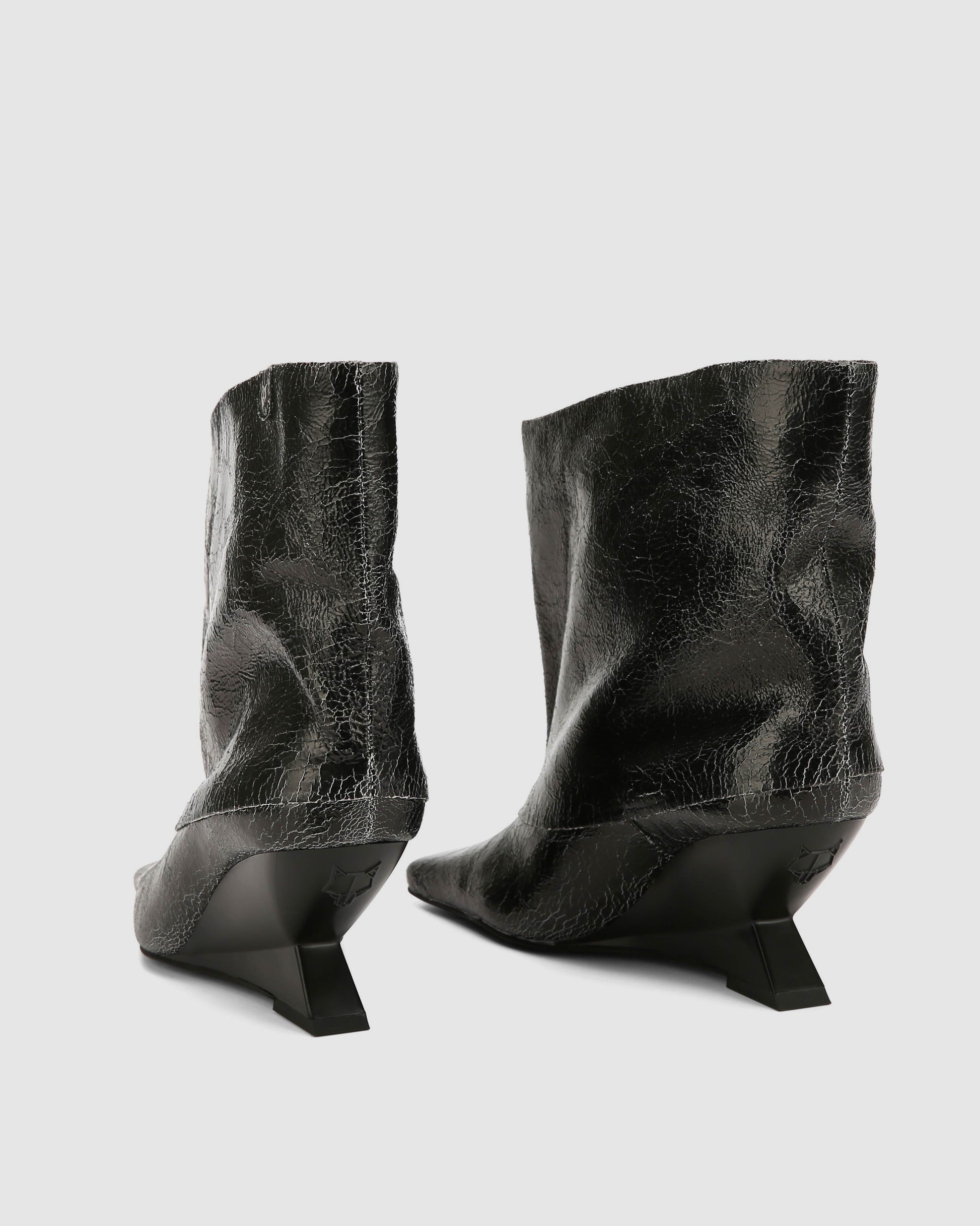 Shade Black Leather