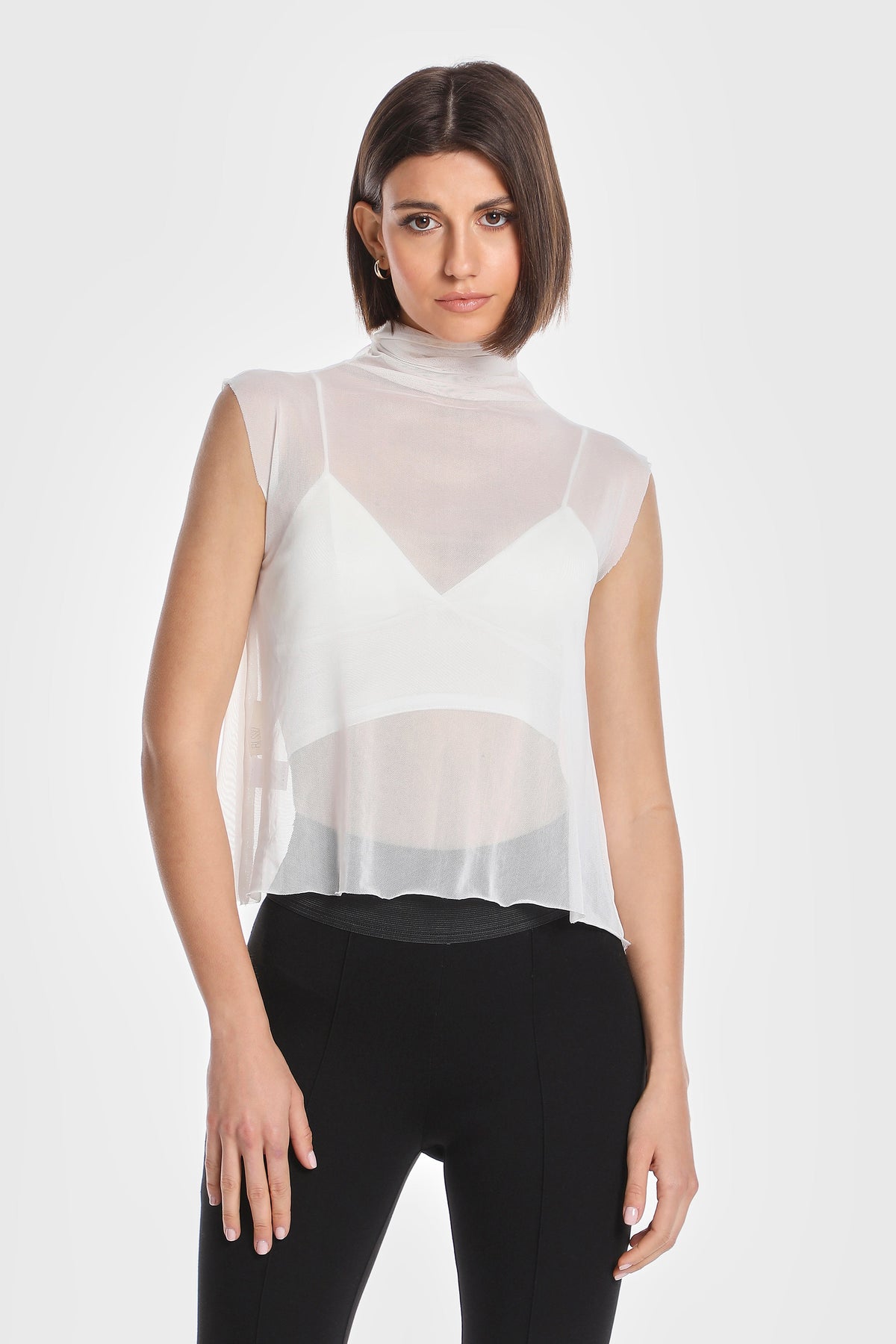 SHEER NET SLEEVELESS TURTLENECK TOP