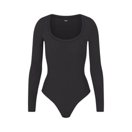 FITS EVERYBODY LONG SLEEVE SCOOP BODYSUIT | ONYX