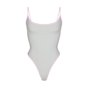 FITS EVERYBODY CONTRAST TRIM SCOOP NECK BODYSUIT | PLATINUM