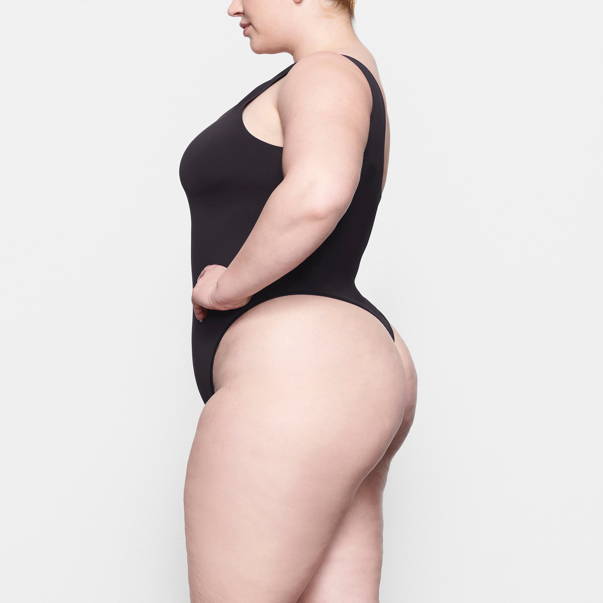 SOFT SMOOTHING SEAMLESS THONG BODYSUIT | ONYX