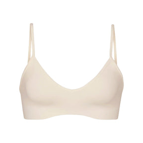 SOFT SMOOTHING SEAMLESS BRALETTE | SAND