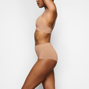 SOFT SMOOTHING SEAMLESS BRALETTE | OCHRE
