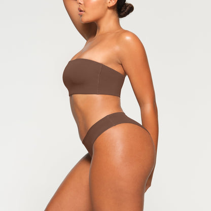 Fits Everybody Bandeau