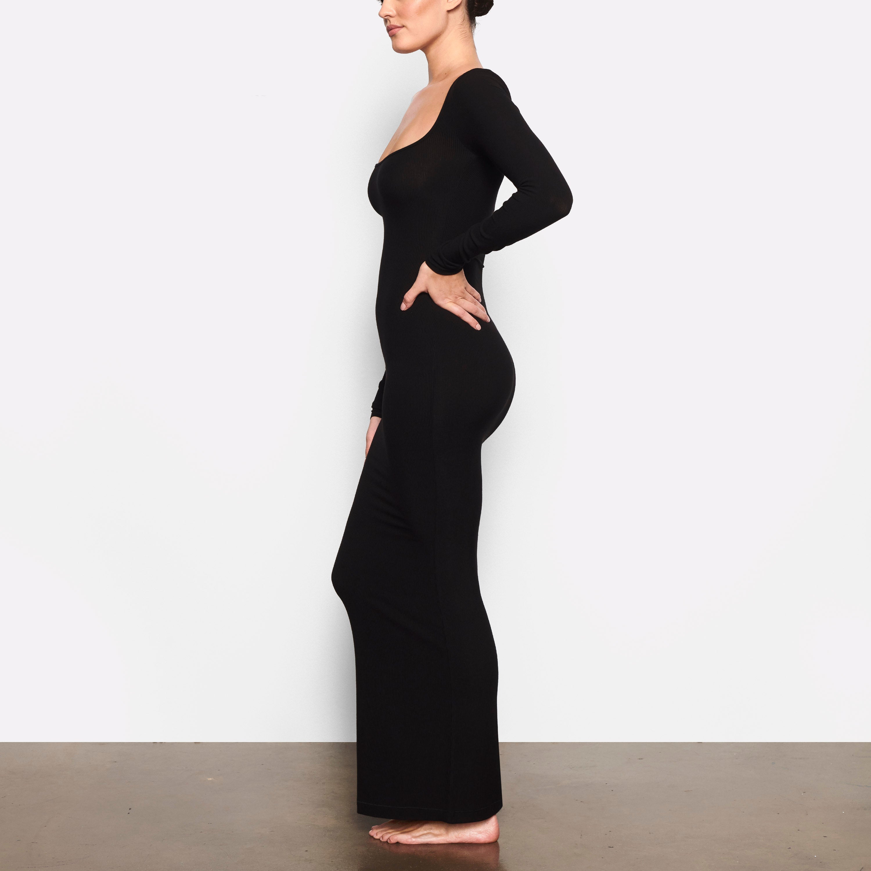 SOFT LOUNGE LONG SLEEVE DRESS | ONYX