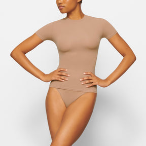 FITS EVERYBODY T-SHIRT | SIENNA