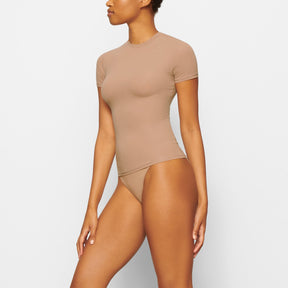 FITS EVERYBODY T-SHIRT | SIENNA