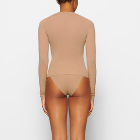 FITS EVERYBODY LONG SLEEVE T-SHIRT | SIENNA