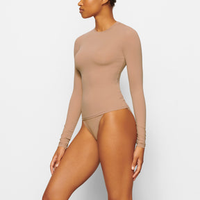FITS EVERYBODY LONG SLEEVE T-SHIRT | SIENNA
