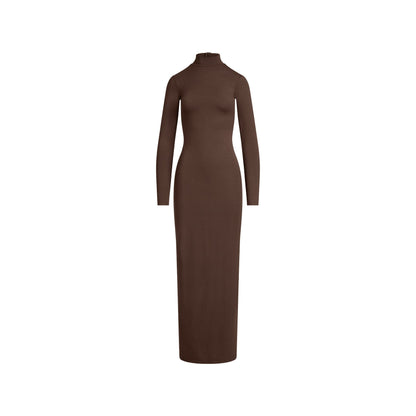 SMOOTH LAYERS TURTLENECK LONG DRESS | ESPRESSO