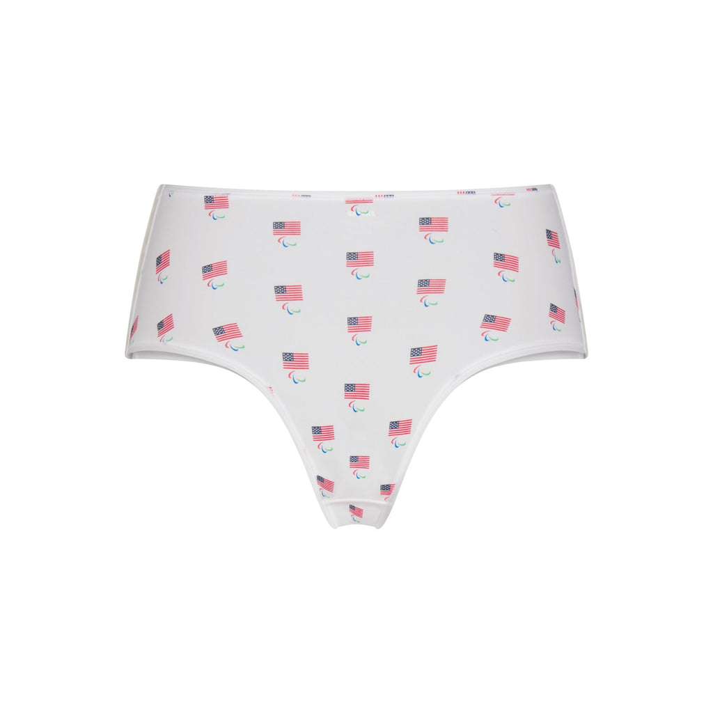 SKIMS FOR TEAM USA FITS EVERYBODY ADAPTIVE PARALYMPIC BOY SHORT | WHITE