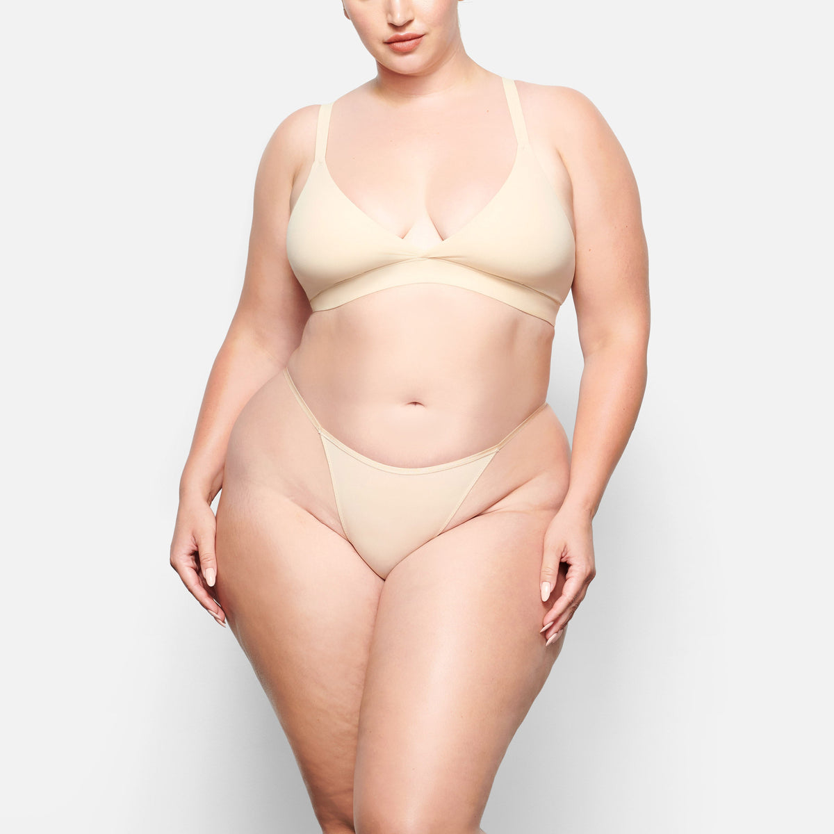 FITS EVERYBODY STRING BIKINI | SAND