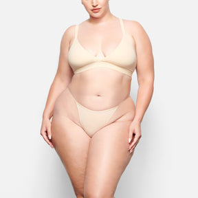 FITS EVERYBODY STRING BIKINI | SAND