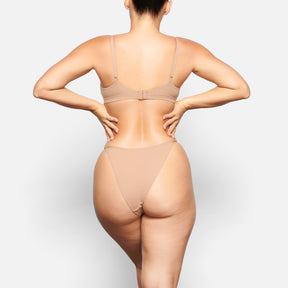 FITS EVERYBODY STRING BIKINI | SIENNA